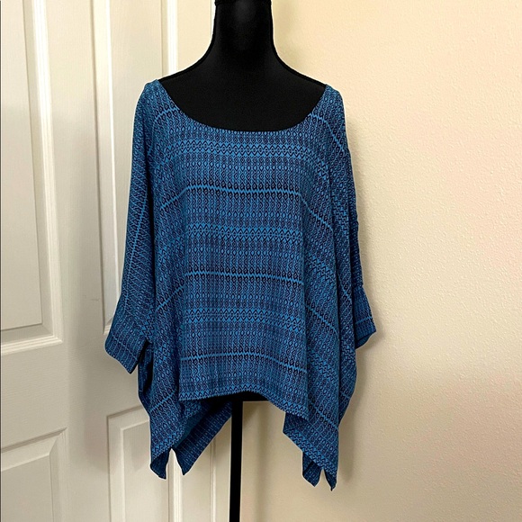 Manaola Tops - NWT Manaola Puako Kaftan Kapa Blue and Black O/S